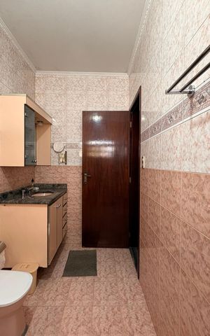 Casa à venda com 433m², 3 quartos e 6 vagas Casa à venda com 433m², 3 quartos e 6 vagasBanheiro da suíte 1