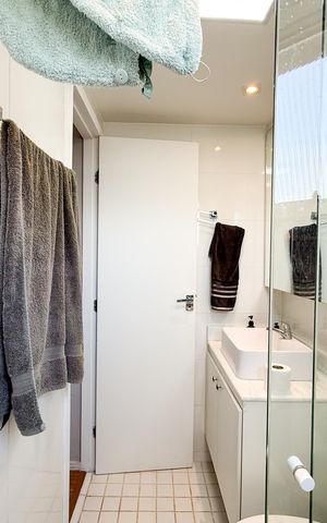 Apartamento à venda com 58m², 2 quartos e 1 vaga Apartamento à venda com 58m², 2 quartos e 1 vagaBanheiro