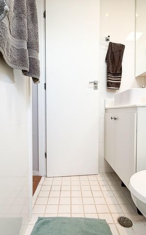 Apartamento à venda com 58m², 2 quartos e 1 vaga Apartamento à venda com 58m², 2 quartos e 1 vagaBanheiro