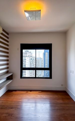 Apartamento à venda com 283m², 4 quartos e 4 vagas