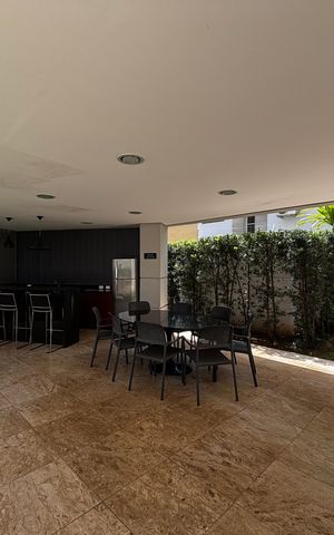 Apartamento à venda com 283m², 4 quartos e 4 vagas