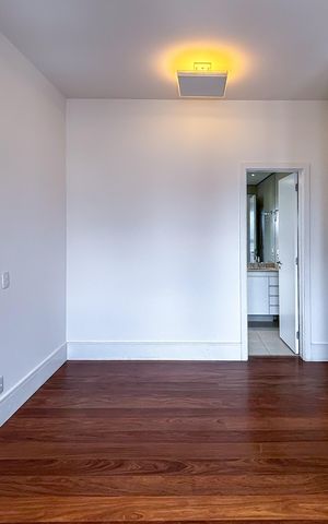 Apartamento à venda com 283m², 4 quartos e 4 vagas