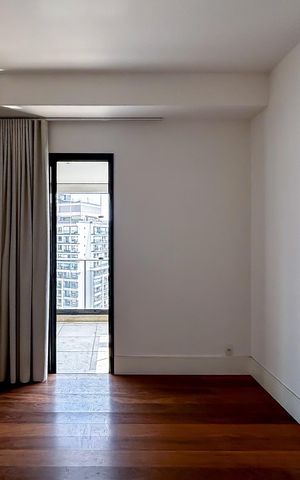 Apartamento à venda com 283m², 4 quartos e 4 vagas