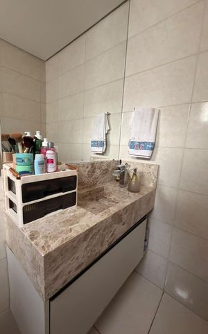 Apartamento à venda com 57m², 2 quartos e 1 vagaBanheiro 2
