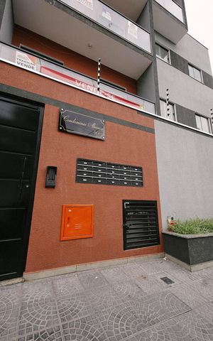 Apartamento à venda com 38m², 2 quartos e sem vaga Apartamento à venda com 38m², 2 quartos e sem vagaFachada