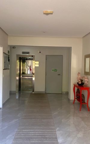 Apartamento para alugar com 54m², 2 quartos e 1 vaga Apartamento para alugar com 54m², 2 quartos e 1 vagaHall