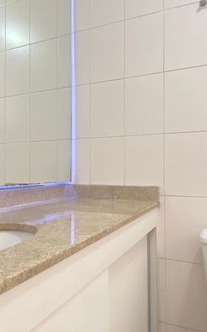 Apartamento para alugar com 54m², 2 quartos e 1 vaga Apartamento para alugar com 54m², 2 quartos e 1 vagaBanheiro
