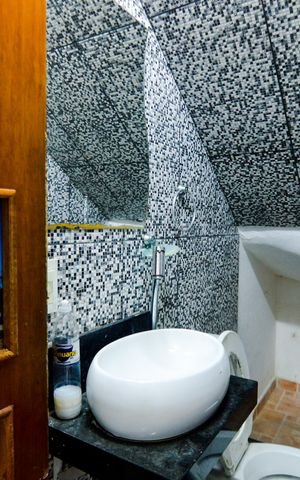 Casa de condomínio à venda com 73m², 2 quartos e 1 vagaLavabo