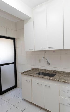 Apartamento para alugar com 65m², 2 quartos e 2 vagasCOZINHA