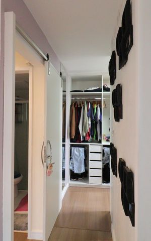Apartamento para alugar com 75m², 2 quartos e 1 vagaCloset da suíte