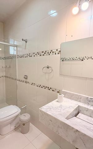 Casa para alugar com 100m², 3 quartos e 2 vagasBanheiro da Suíte