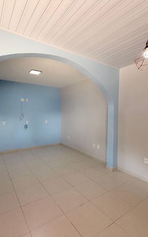 Casa para alugar com 100m², 3 quartos e 2 vagasSala