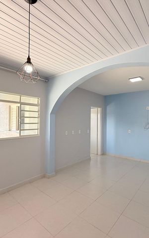 Casa para alugar com 100m², 3 quartos e 2 vagasSala