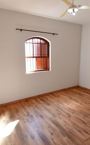 Casa à venda com 1000m², 2 quartos e 3 vagasQuarto 2