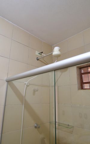 Casa à venda com 1000m², 2 quartos e 3 vagasBanheiro Suíte