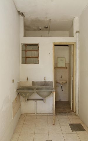 Casa à venda com 360m², 4 quartos e sem vagaÁrea de Serviço