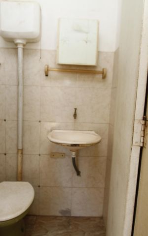 Casa à venda com 360m², 4 quartos e sem vagaBanheiro