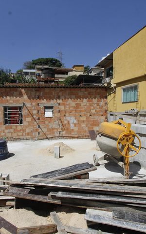 Casa à venda com 360m², 4 quartos e sem vagaÁrea externa