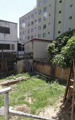 Casa à venda com 360m², 4 quartos e sem vagaQuintal