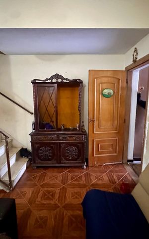 Casa à venda com 180m², 5 quartos e 2 vagasSala