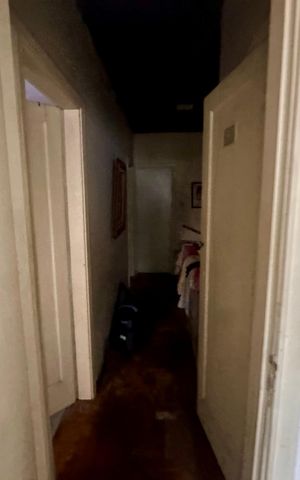 Casa à venda com 180m², 5 quartos e 2 vagasCorredor
