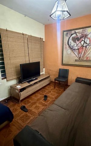 Casa à venda com 180m², 5 quartos e 2 vagasSala