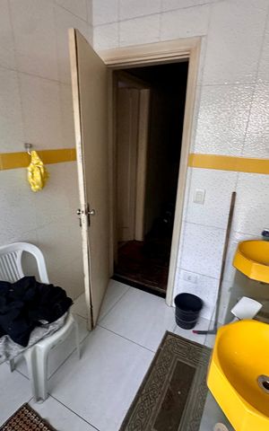 Casa à venda com 180m², 5 quartos e 2 vagasBanheiro