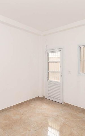 Casa para alugar com 66m², 2 quartos e sem vagaSala