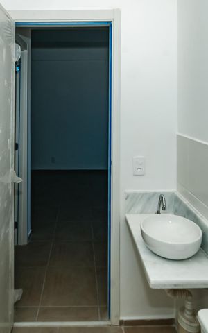 Apartamento à venda com 55m², 2 quartos e 1 vagaBanheiro Social