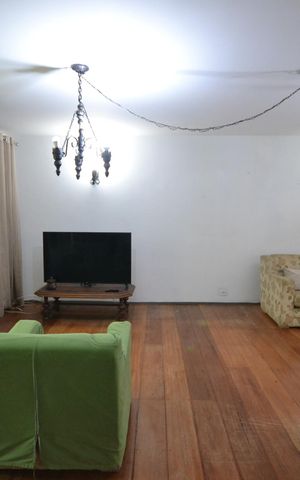 Casa para alugar com 130m², 5 quartos e 2 vagasSala
