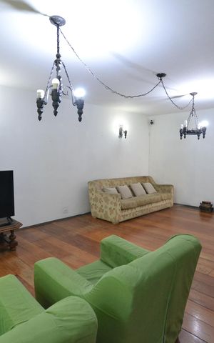 Casa para alugar com 130m², 5 quartos e 2 vagasSala