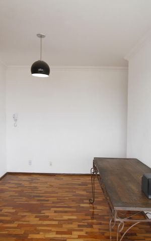 Apartamento para alugar com 72m², 2 quartos e 1 vagaSala
