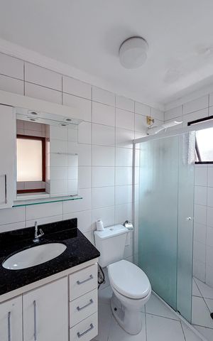 Casa de condomínio à venda com 69m², 2 quartos e 2 vagas Casa de condomínio à venda com 69m², 2 quartos e 2 vagasBanheiro da Suíte