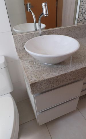 Apartamento para alugar com 58m², 2 quartos e 2 vagasBanheiro do Quarto 2