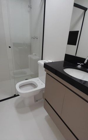 Apartamento à venda com 62m², 2 quartos e 2 vagas Apartamento à venda com 62m², 2 quartos e 2 vagasBanheiro 1