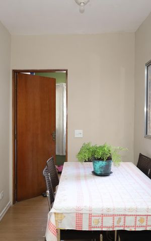 Casa à venda com 189m², 2 quartos e 2 vagasSala