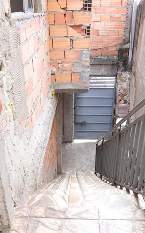Casa à venda com 189m², 2 quartos e 2 vagasCorredor