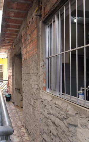 Casa à venda com 189m², 2 quartos e 2 vagasCorredor