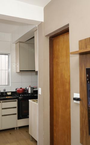 Casa à venda com 189m², 2 quartos e 2 vagasSala