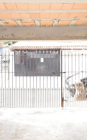 Casa à venda com 189m², 2 quartos e 2 vagasGaragem