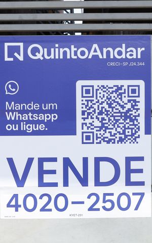 Casa à venda com 189m², 2 quartos e 2 vagasPlaca GRANDE instalada no portão do imóvel, dia 28.09.2026 - Código da placa: KYET-231