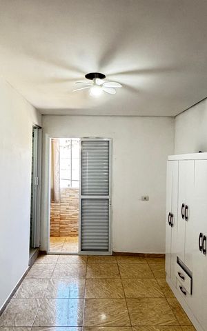 Casa à venda com 36m², 2 quartos e 1 vaga Casa à venda com 36m², 2 quartos e 1 vagaSuite