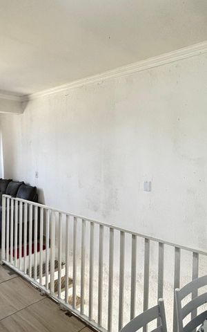 Casa à venda com 36m², 2 quartos e 1 vaga Casa à venda com 36m², 2 quartos e 1 vagaSala - Sala de Jantar