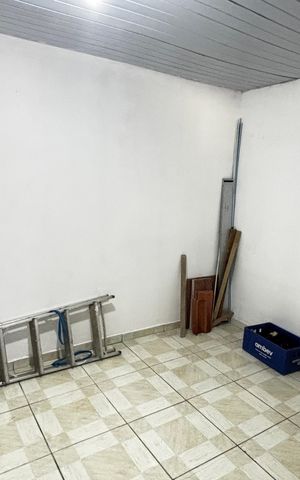 Casa à venda com 36m², 2 quartos e 1 vaga Casa à venda com 36m², 2 quartos e 1 vagaQuarto da Garagem