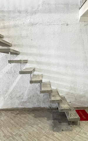 Casa à venda com 36m², 2 quartos e 1 vaga Casa à venda com 36m², 2 quartos e 1 vagaArea de Serviço - Garagem
