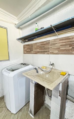 Casa à venda com 36m², 2 quartos e 1 vaga Casa à venda com 36m², 2 quartos e 1 vagaArea de Serviço - Garagem