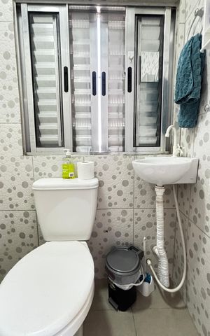 Casa à venda com 36m², 2 quartos e 1 vaga Casa à venda com 36m², 2 quartos e 1 vagaBanheiro da Suíte