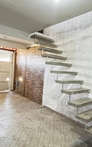 Casa à venda com 36m², 2 quartos e 1 vaga Casa à venda com 36m², 2 quartos e 1 vagaArea de Serviço - Garagem