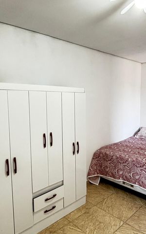 Casa à venda com 36m², 2 quartos e 1 vaga Casa à venda com 36m², 2 quartos e 1 vagaSuite