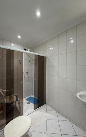 Casa à venda com 536m², 6 quartos e 5 vagas Casa à venda com 536m², 6 quartos e 5 vagasSuíte 2 Banheiro